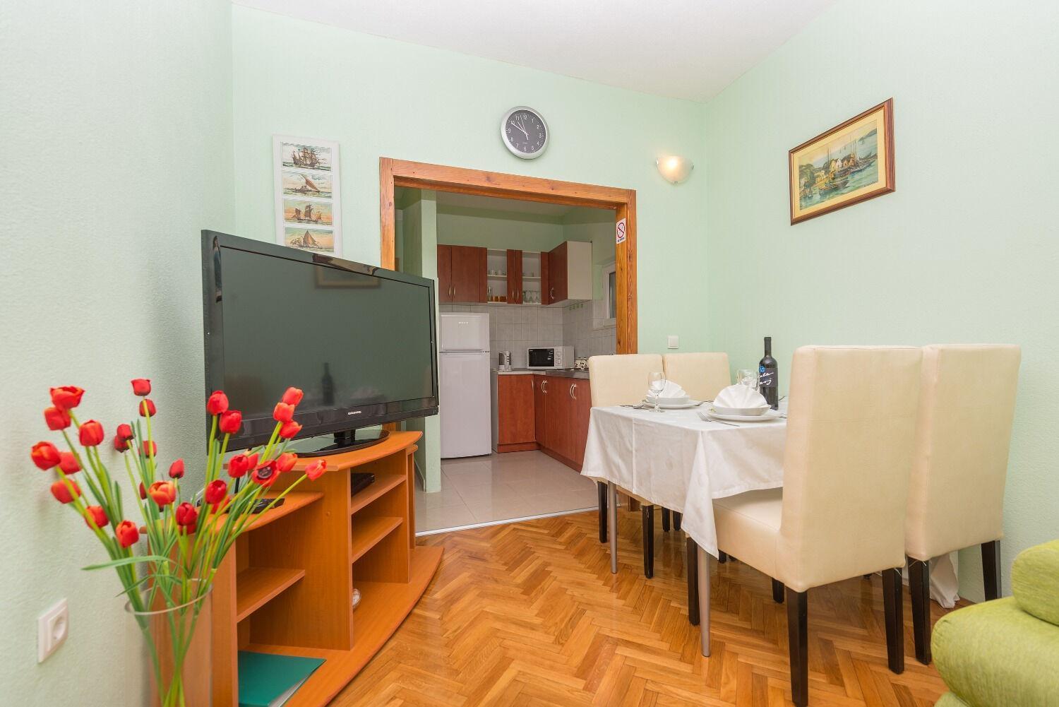 Apps And Room Goran In The Center Макарска Екстериор снимка