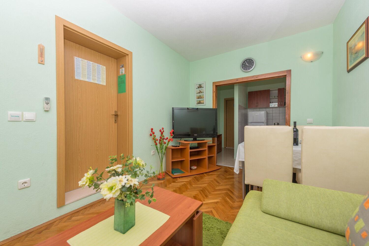 Apps And Room Goran In The Center Макарска Екстериор снимка